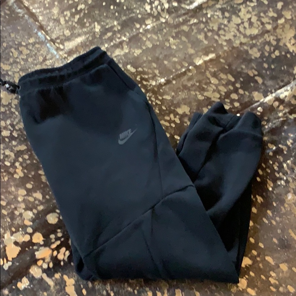 Men’s Nike black joggers XL